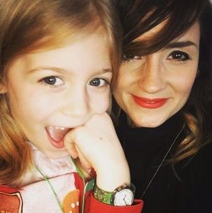 Meet your Posher, Carla